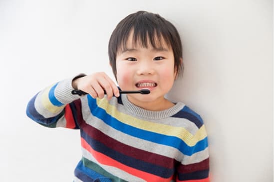 歯磨き・仕上げ磨きの習慣をつける